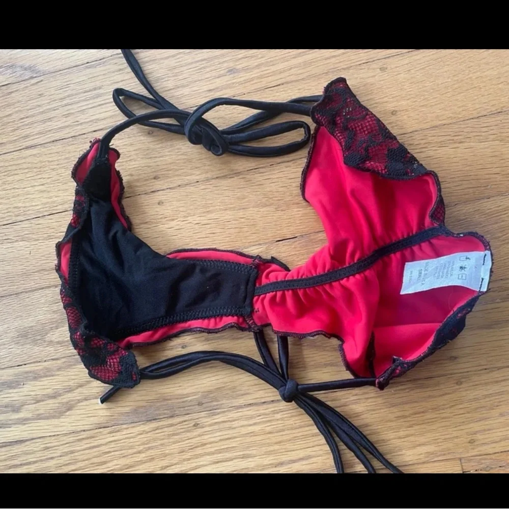 RED/BLACK LACE Sexy bikini bottoms - Picture 3 of 3